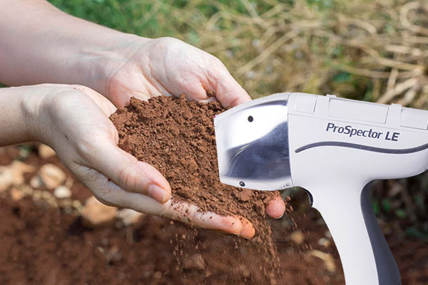 X荧光便携式光谱仪的土壤检测
